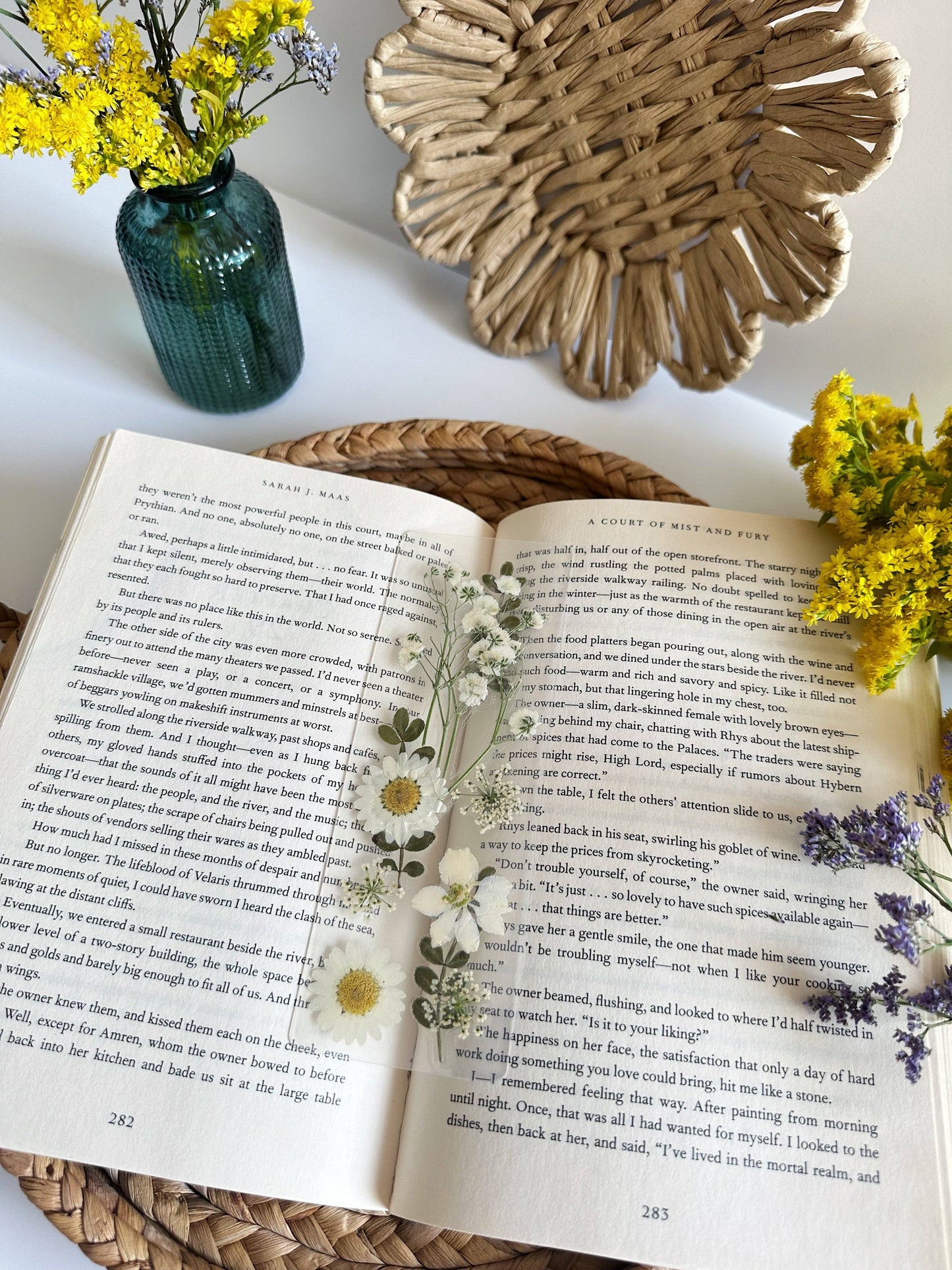 Petals & Pages by Grace - Cottage meadows bookmark