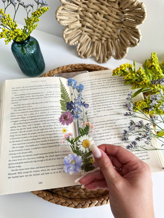 Petals & Pages by Grace - Wildflower bouquet bookmark