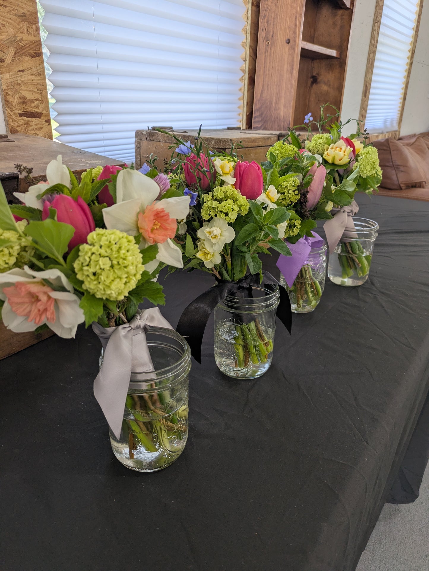 Hand-tied Handheld Bouquet - PRE-ORDER